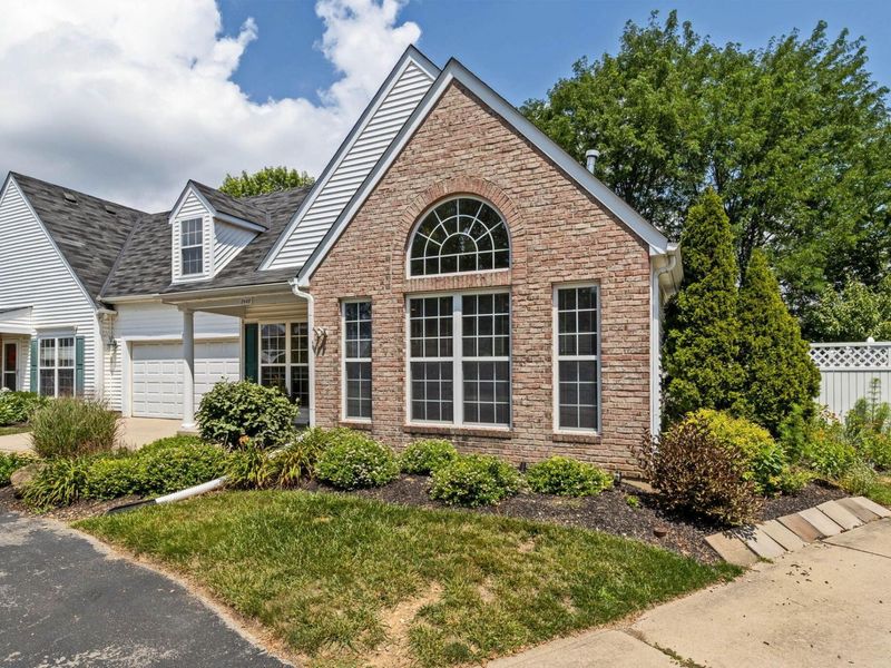 8648 Lazelle Village Drive, Lewis Center, OH 43035 Photo 5