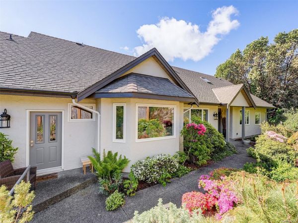 1345 Readings Dr, North Saanich, BC V8L 5K7