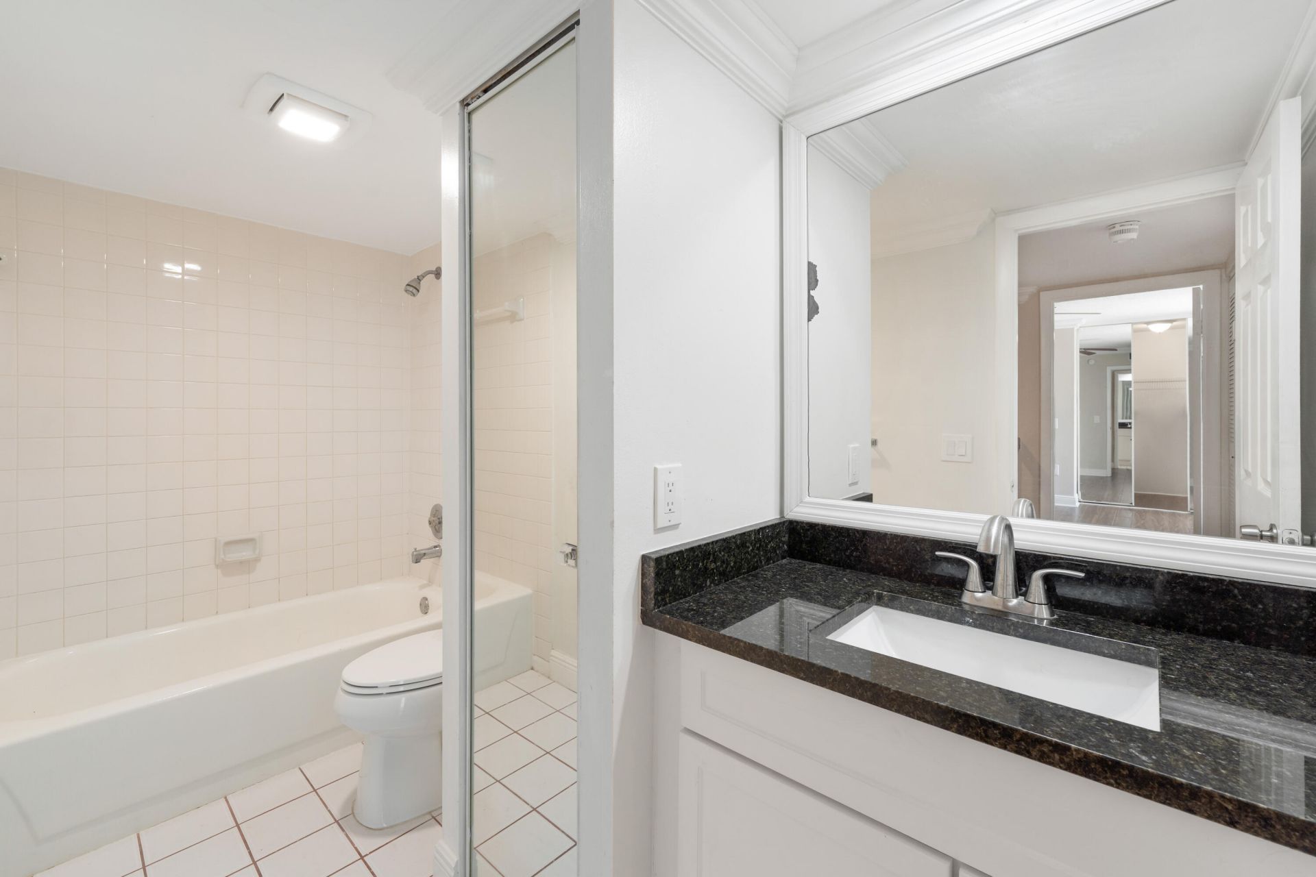 915 9th Way, West Palm Beach, FL 33407 Photo