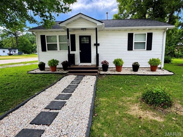 433 W Eldon Street, St James, MO 65559