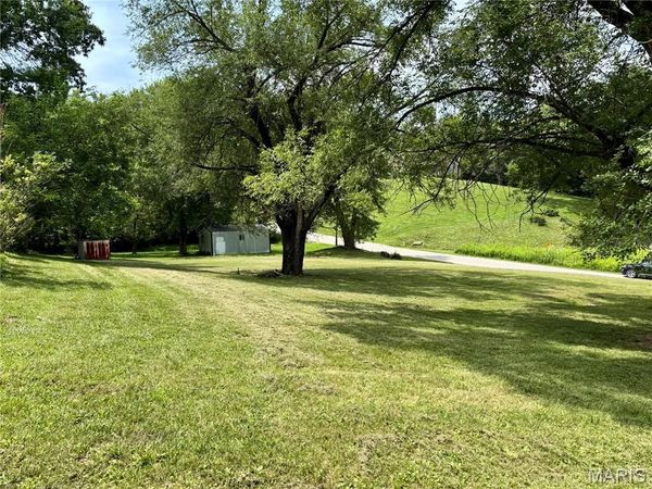 112 Locust Street, New Haven, MO 63068
