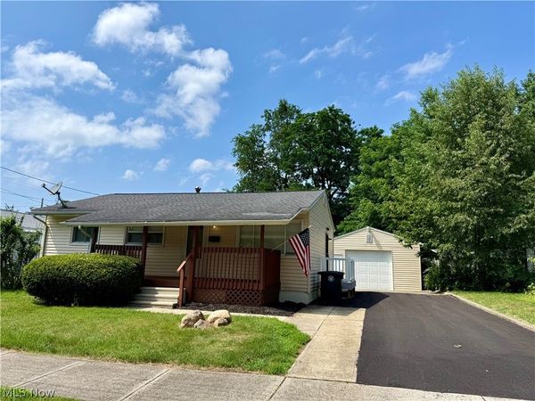 1091 Stanwood Avenue , Akron, OH 44314