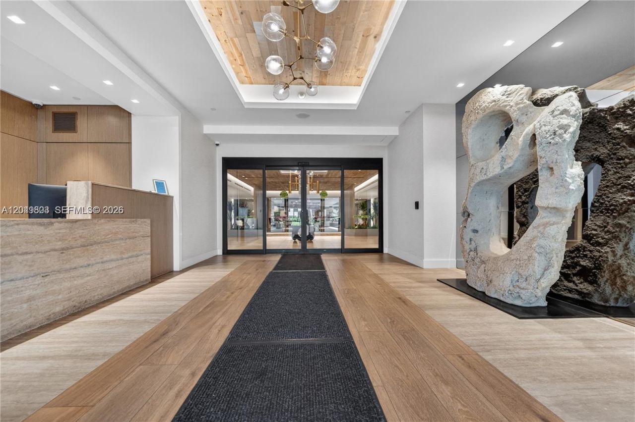 2301 Collins Ave , Unit 414, Miami Beach, FL 33139 Photo