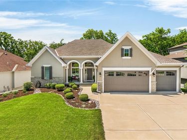 9404 NE 93rd Terrace, Kansas City, MO 64157