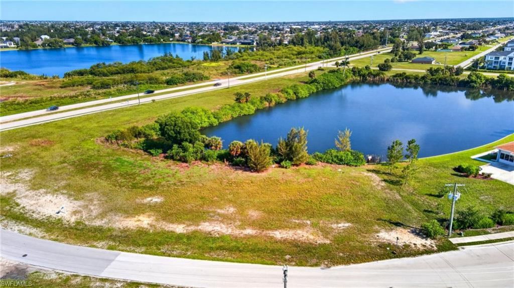 1483 SW 6th Ter, Cape Coral, FL 33991 Photo