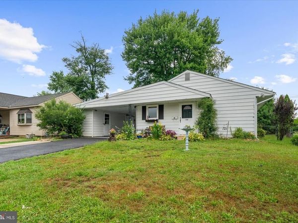 721 AUBURN ROAD, FAIRLESS HILLS, PA 19030
