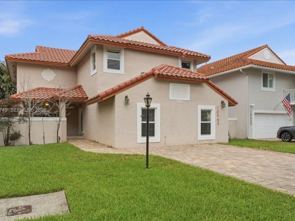 10545 NW 43rd Ter , Doral, FL 33178
