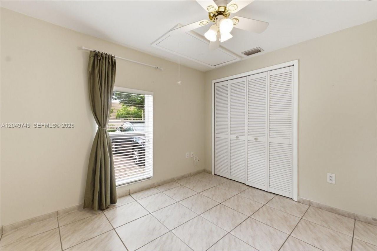 10545 NW 43rd Ter , Doral, FL 33178 Photo