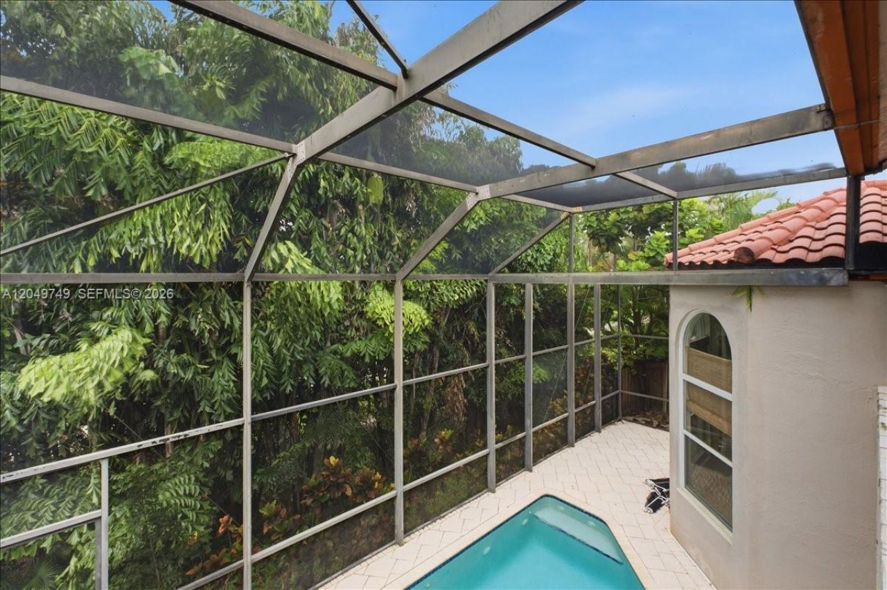 10545 NW 43rd Ter , Doral, FL 33178 Photo