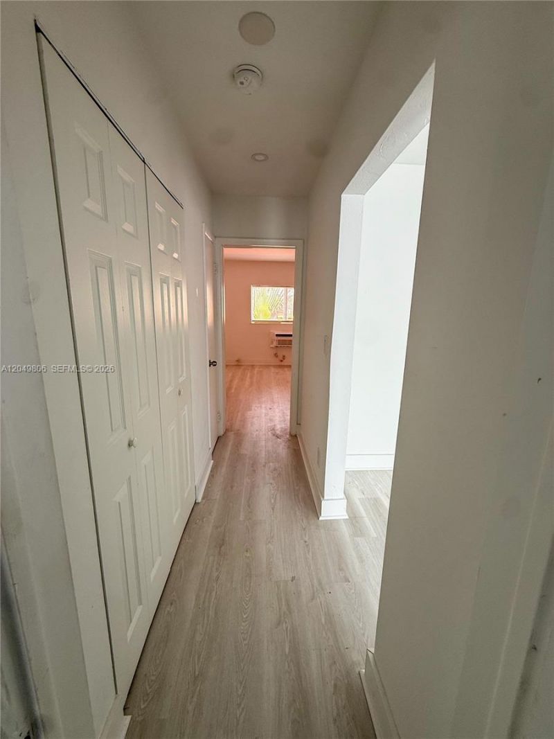 935 Bay Dr , Unit 9, Miami Beach, FL 33141 Photo