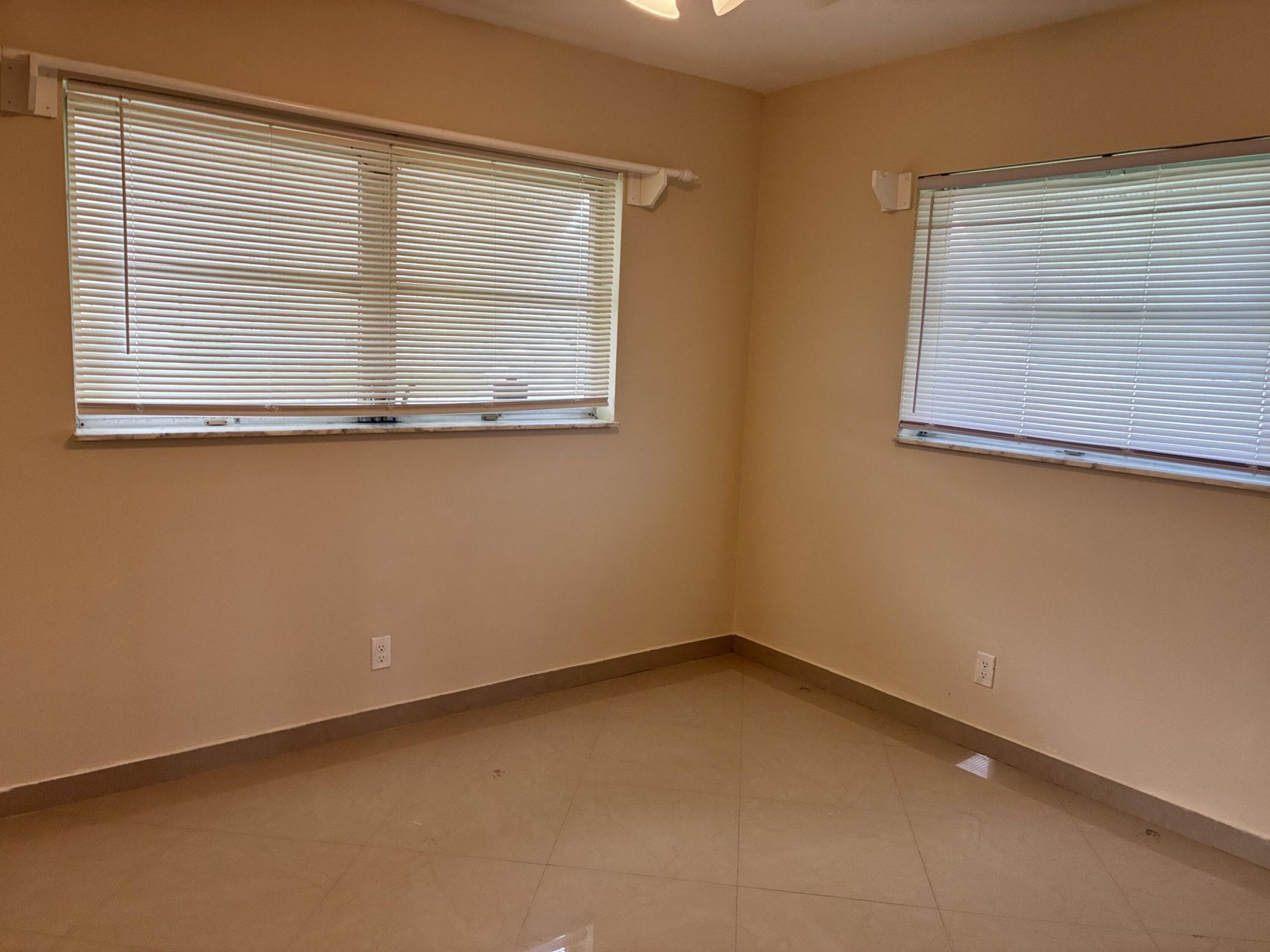 7470 NW 7th Place, Margate, FL 33063 Photo