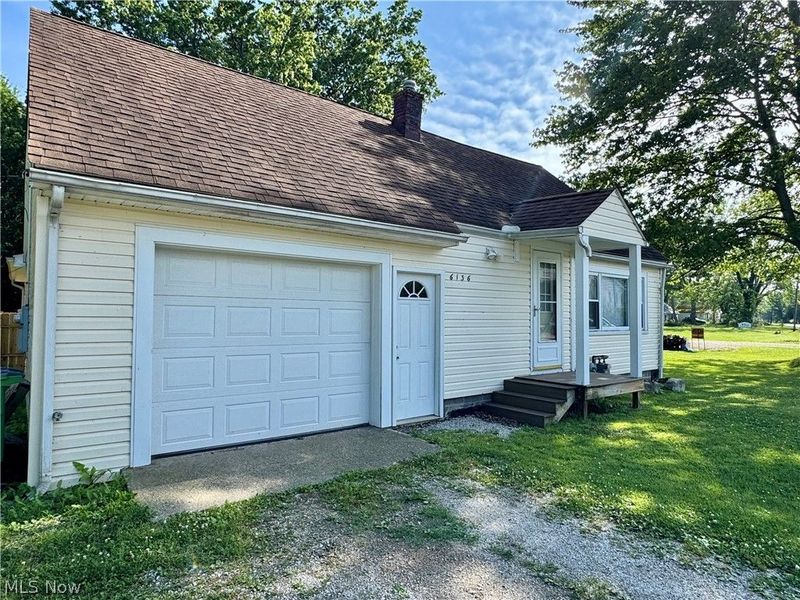 6136 Lake Road W, Ashtabula, OH 44004 Photo 3