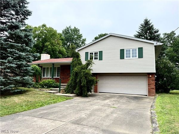 1686 Roosevelt Avenue, Niles, OH 44446
