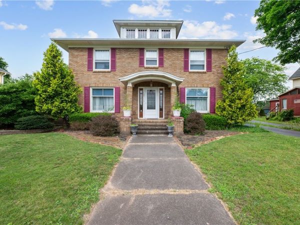 120 S Main Street, Lyndonville, NY 14098