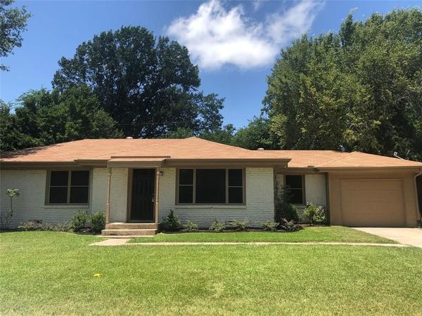 1806 Austin Drive, Kaufman, TX 75142
