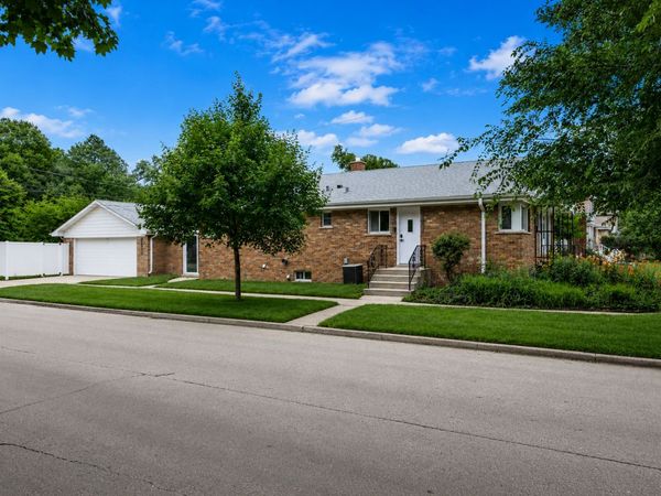 8500 Lawndale Avenue, Skokie, IL 60076