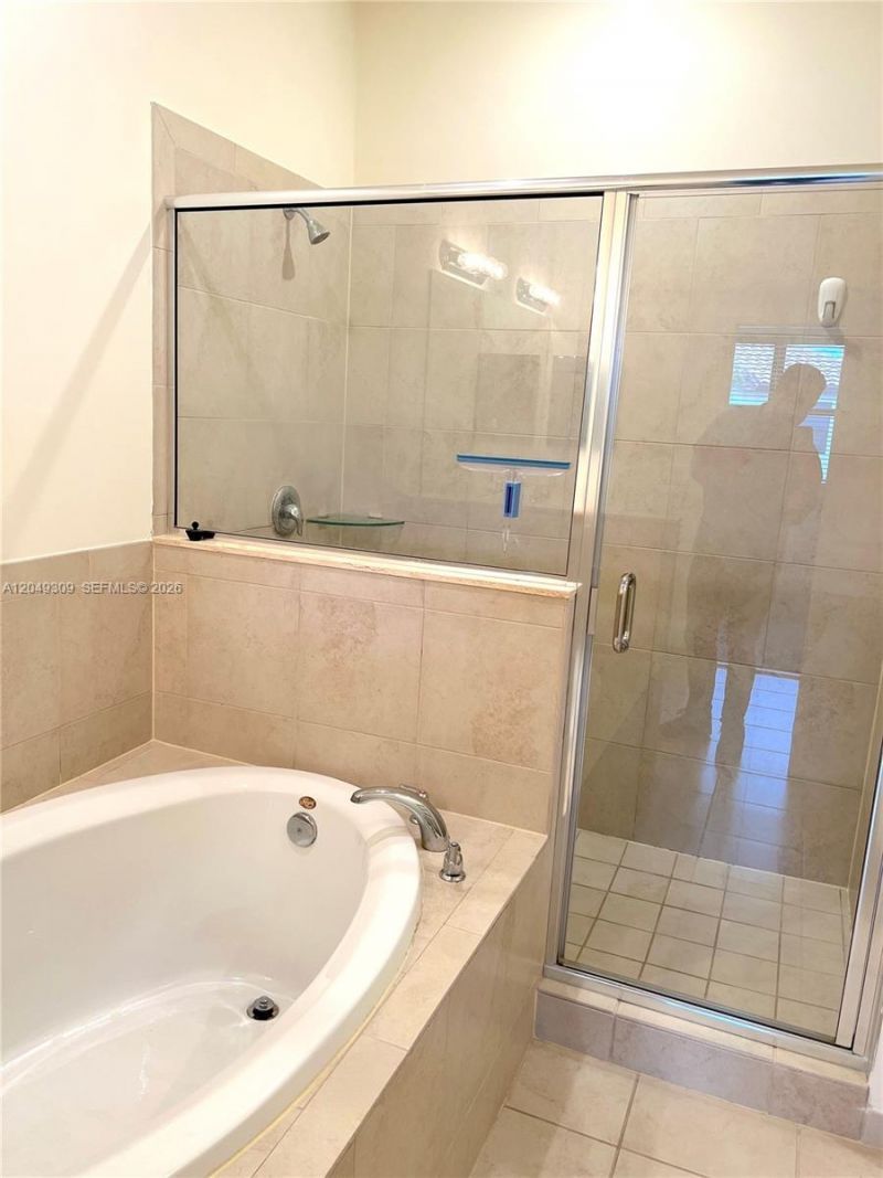 132 NE 24th Ave, Homestead, FL 33033 Photo