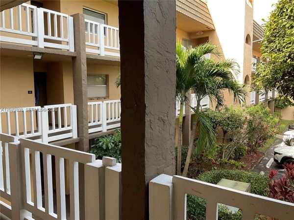 9201 Sunrise Lakes Blvd , Unit 205, Sunrise, FL 33322