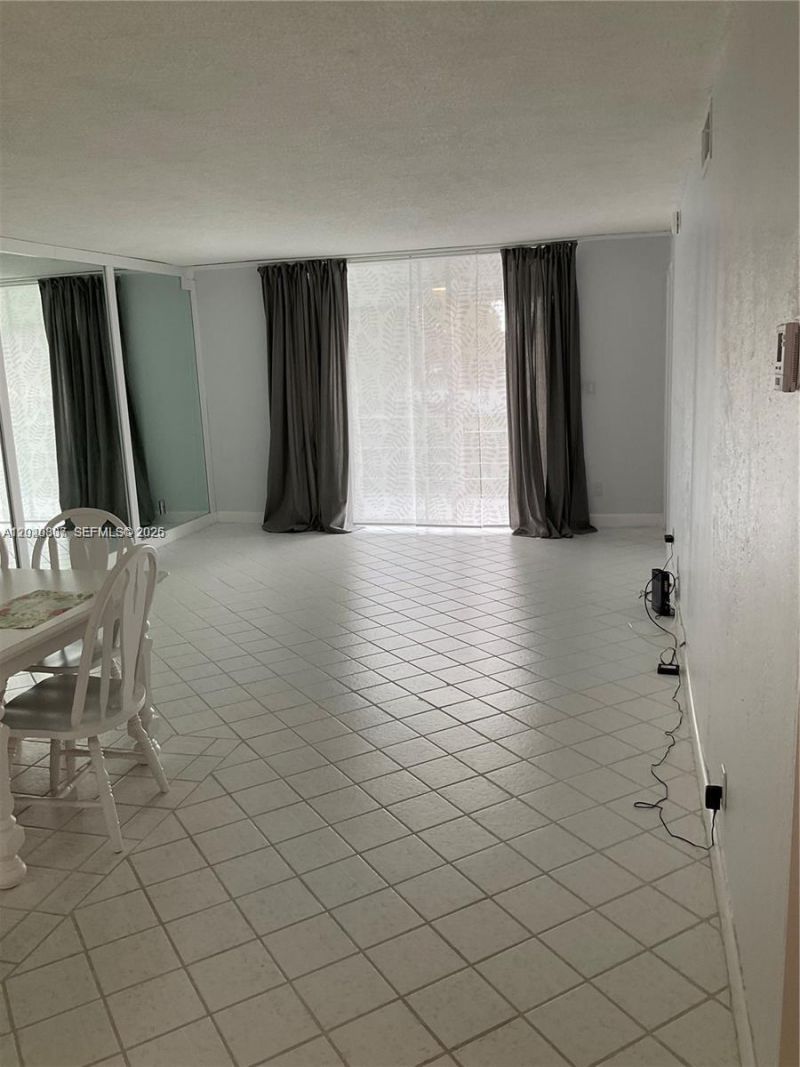 9201 Sunrise Lakes Blvd , Unit 205, Sunrise, FL 33322 Photo