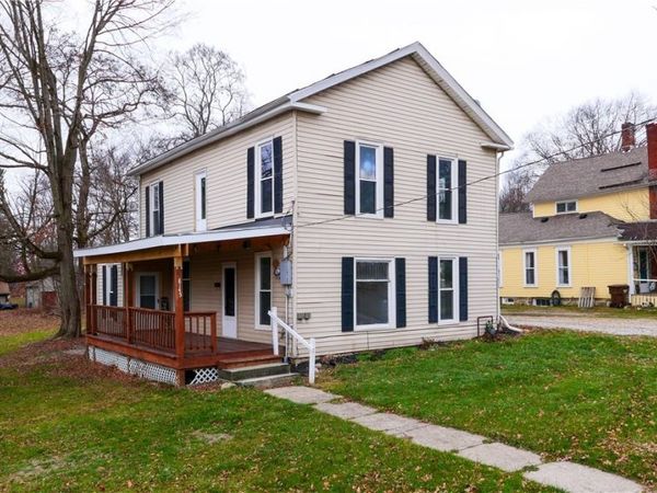 8145 High Street , Garrettsville, OH 44231