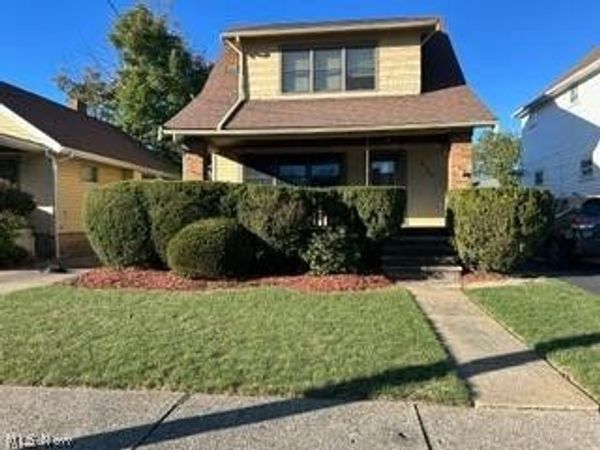 4710 Maplecrest Avenue , Parma, OH 44134