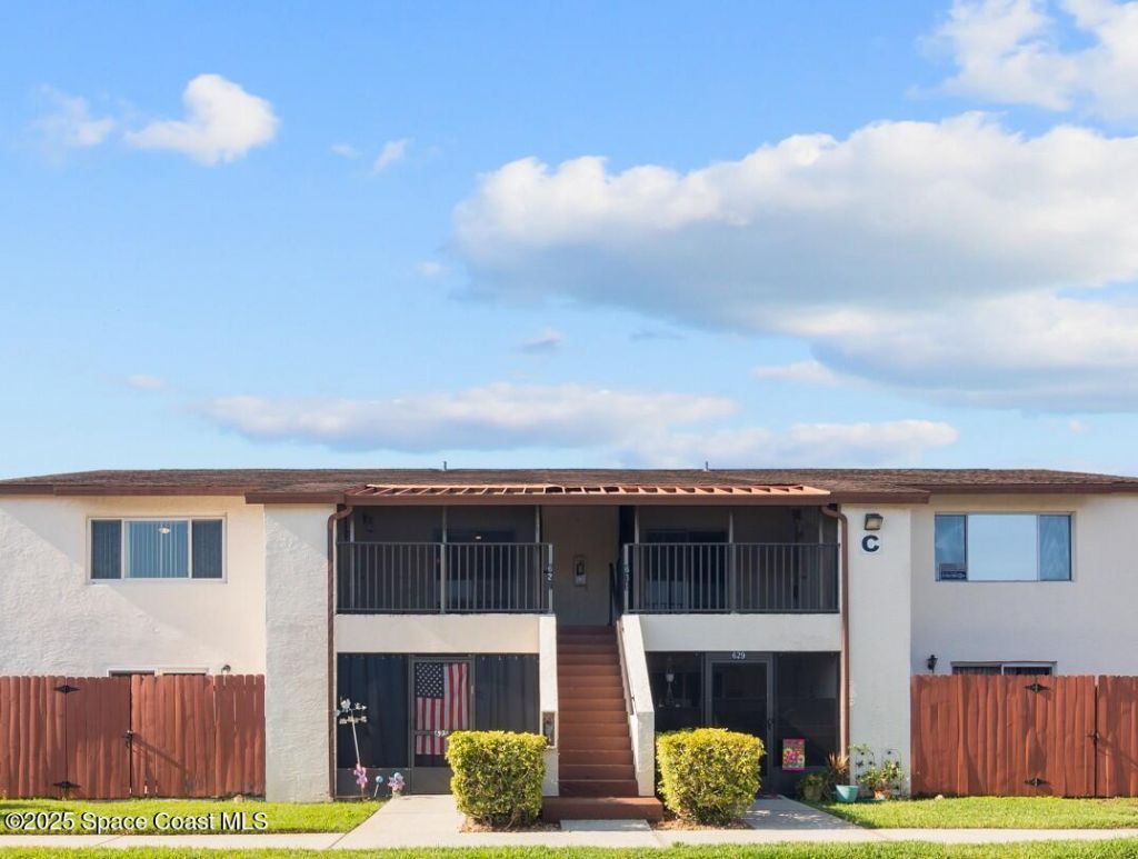 627 Ridge Club Drive , Unit 14, Melbourne, FL 32934 Photo