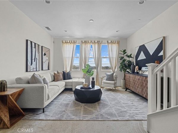 902 N Botanica Lane, Unit C, Azusa, CA 91702