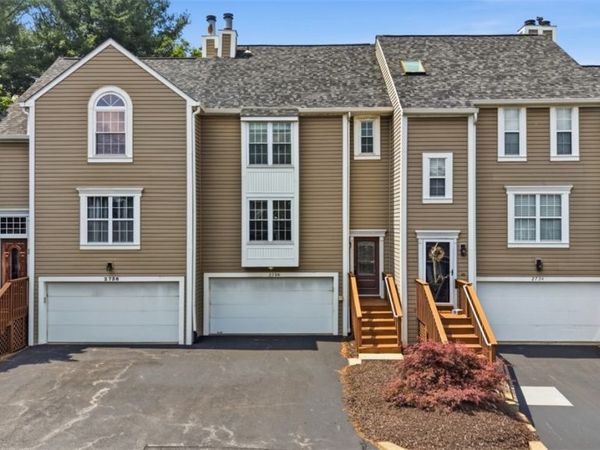 2736 Meadowcrest Ct, Wexford, PA 15090