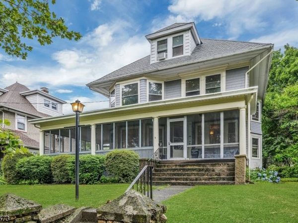 176 Mountain Way, Rutherford, NJ 07070