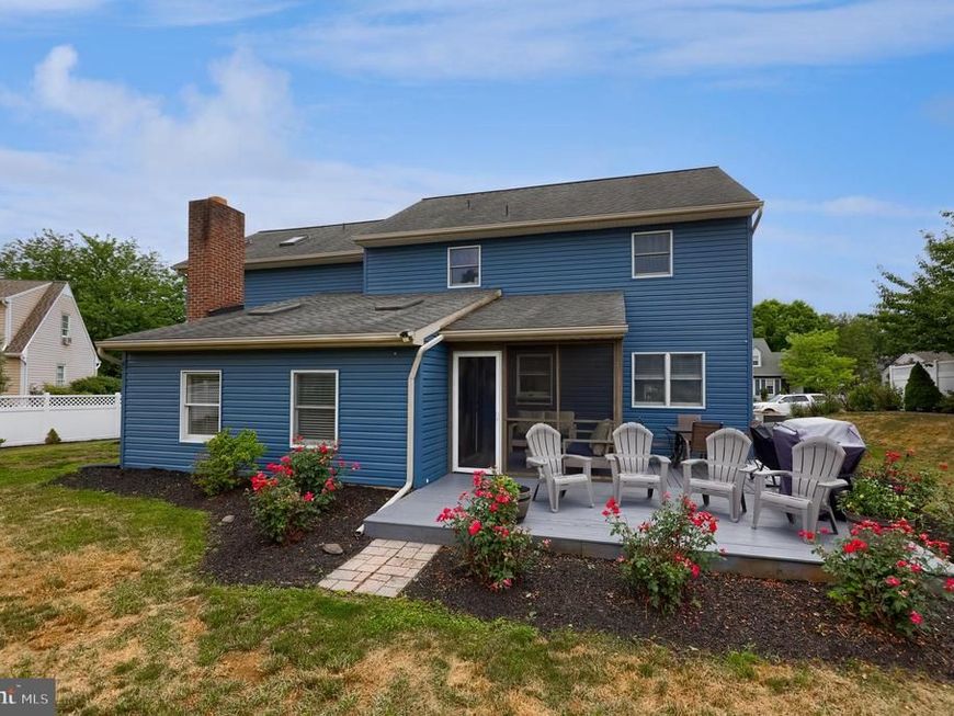 323 Knights Bridge Way, Lititz, PA 17543 Main Photo