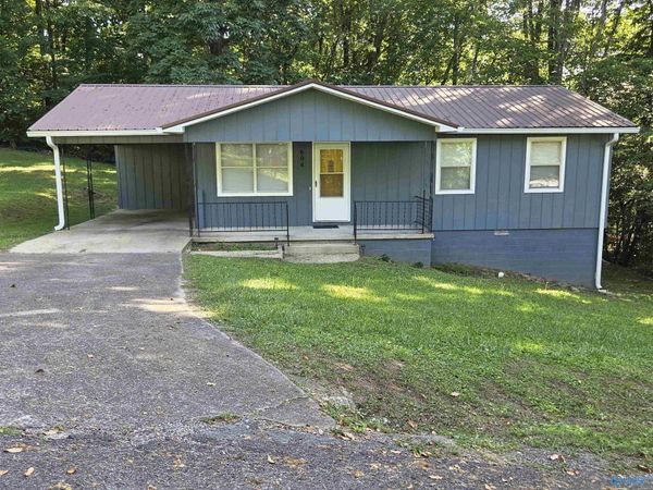604 NE 18th Street, Fort Payne, AL 35967