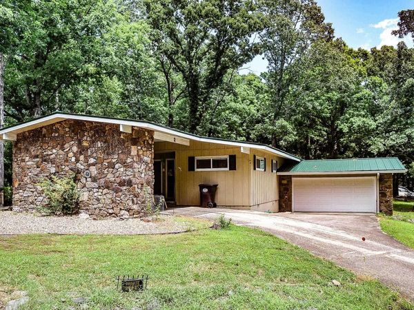 2 Telde Circle, Hot Springs Village, AR 71909