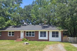 2446 Cherokee Hall Lane photo 4