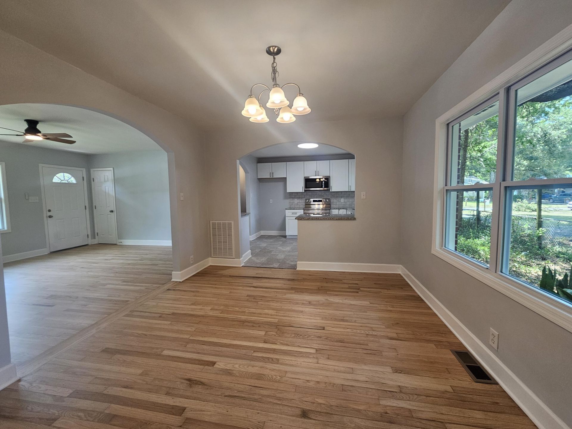 2446 Cherokee Hall Lane Photo 4