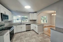2446 Cherokee Hall Lane photo 4