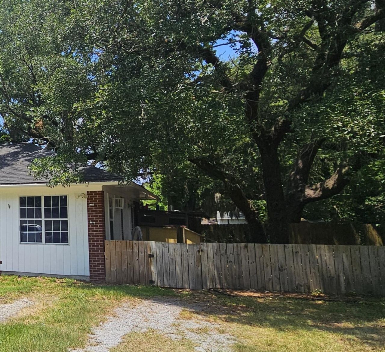 2446 Cherokee Hall Lane Photo 8