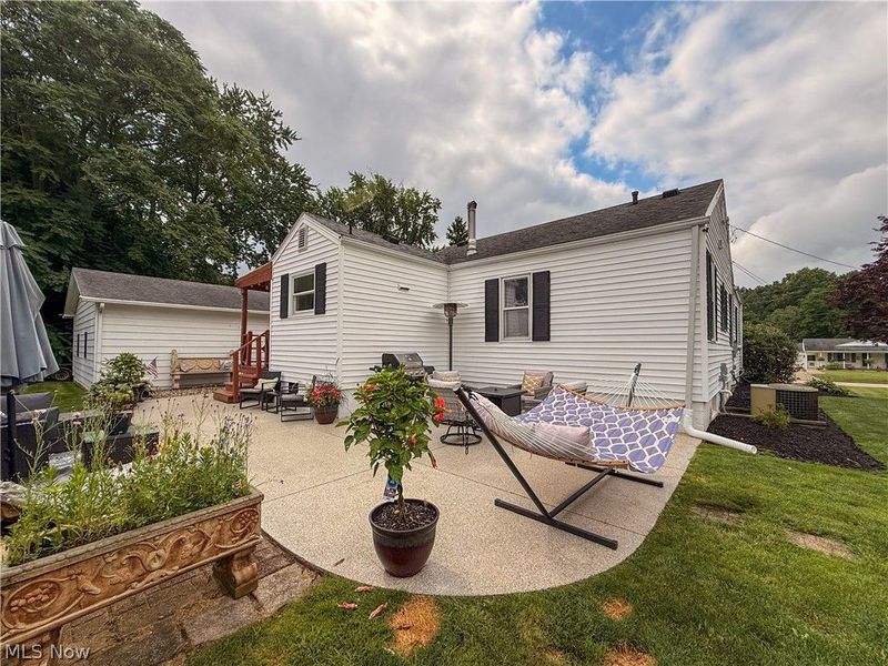 783 E Cassell Avenue, Barberton, OH 44203 Photo 16