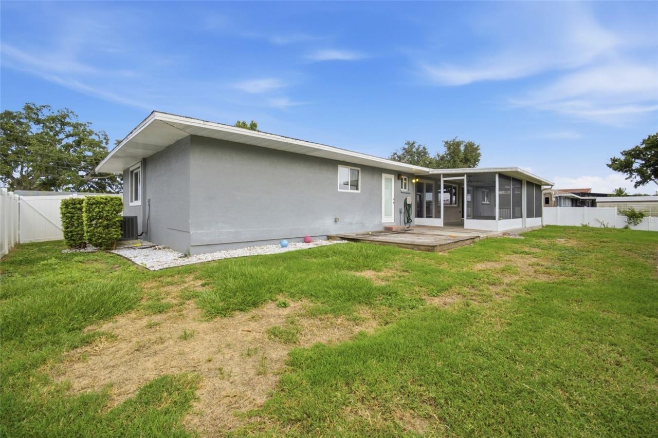 611 Leona Avenue, Ellenton, FL 34222 Photo