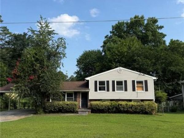 2618 Luke Drive, Ellenwood, GA 30294