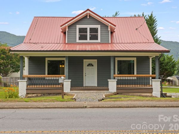 1434 S Main Street , Waynesville, NC 28786