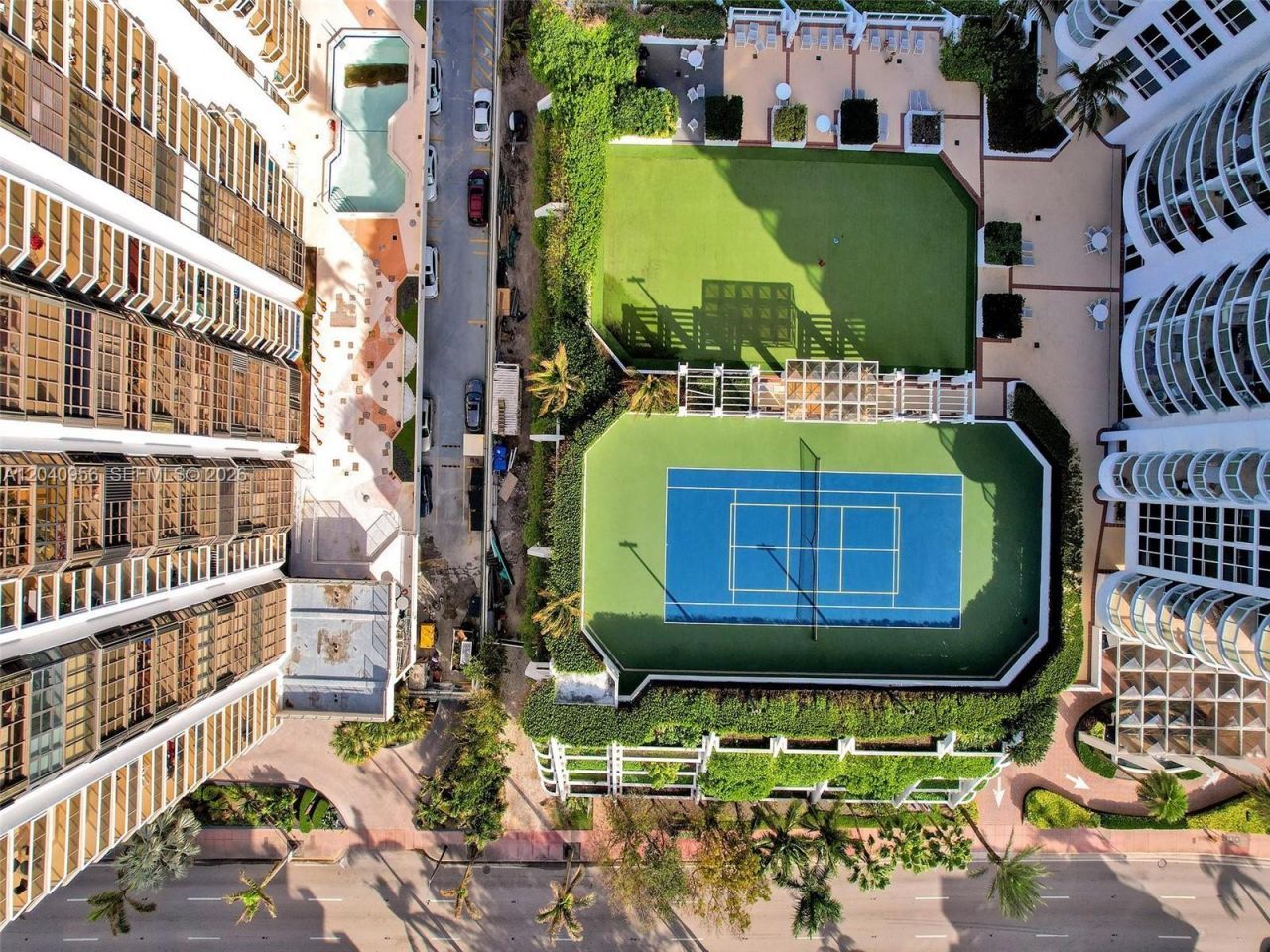 6365 Collins Ave , Unit 2407, Miami Beach, FL 33141 Photo