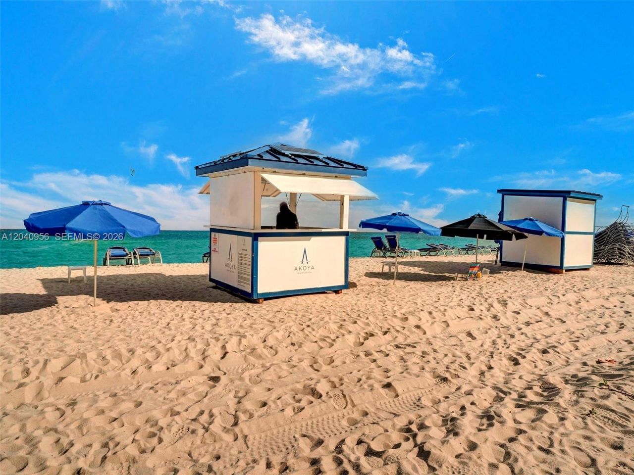 6365 Collins Ave , Unit 2407, Miami Beach, FL 33141 Photo