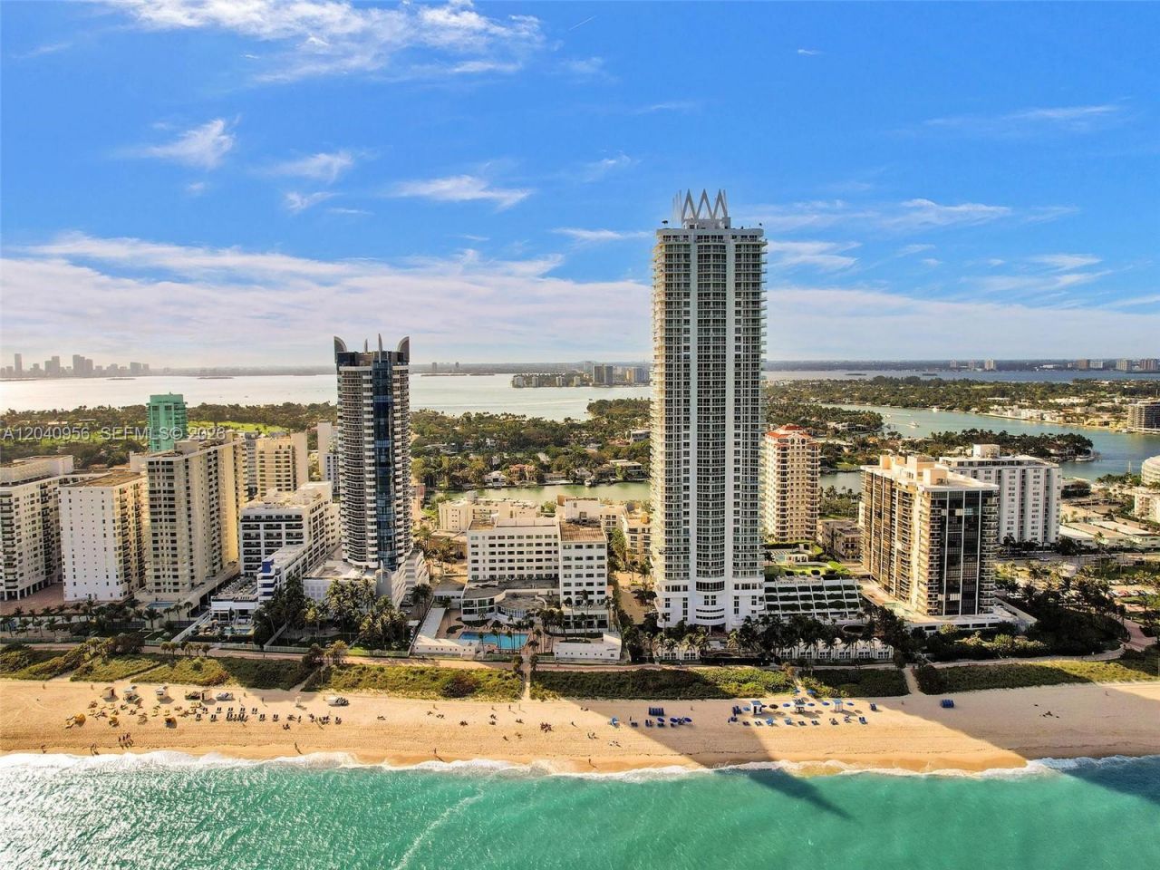 6365 Collins Ave , Unit 2407, Miami Beach, FL 33141 Photo