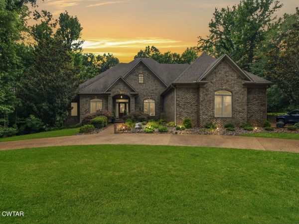 25 Fields Chase , Jackson, TN 38305