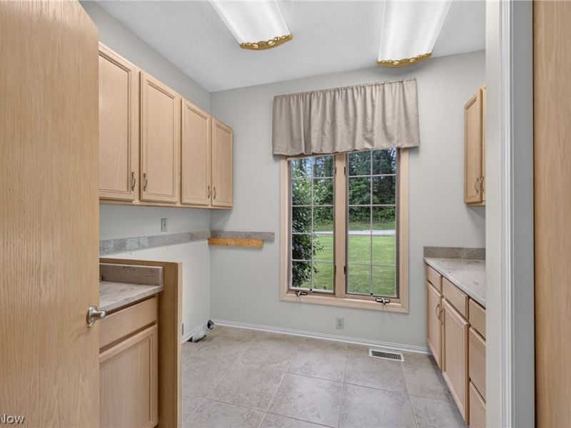 1343 Vermillion Drive, Barberton, OH 44203 Photo 29