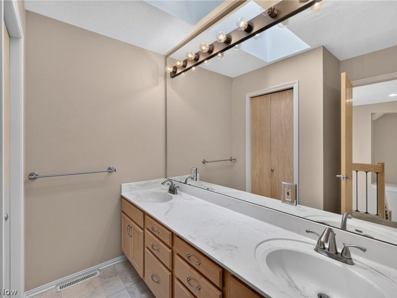 1343 Vermillion Drive, Barberton, OH 44203 Photo 33