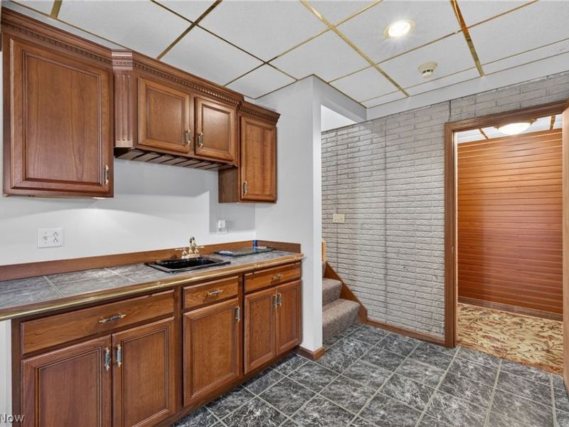 1343 Vermillion Drive, Barberton, OH 44203 Photo 47