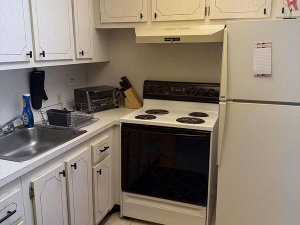 469 Mansfield L, Unit L, Boca Raton, FL 33434