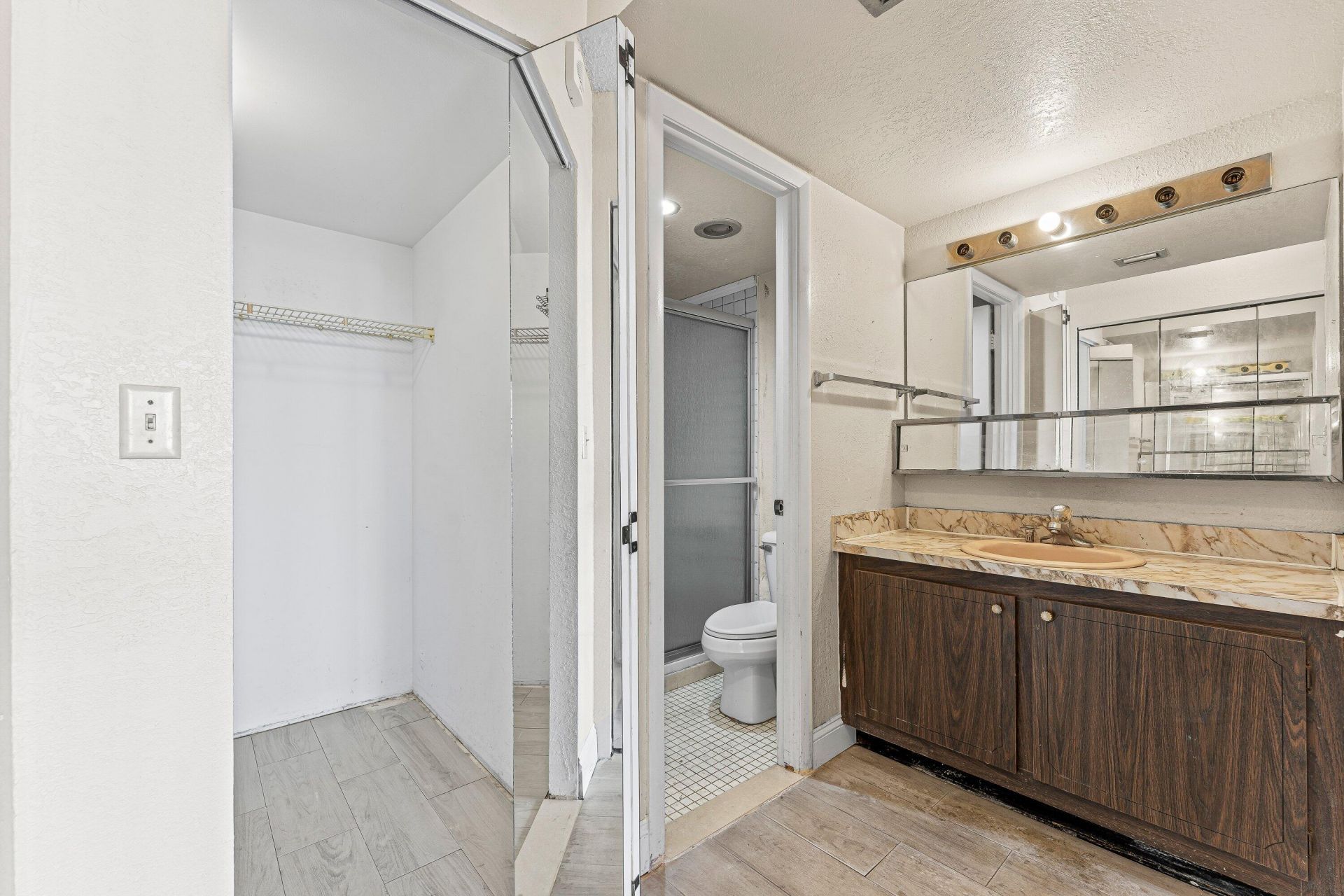1400 Saint Charles Place, Unit 616, Pembroke Pines, FL 33026 Photo