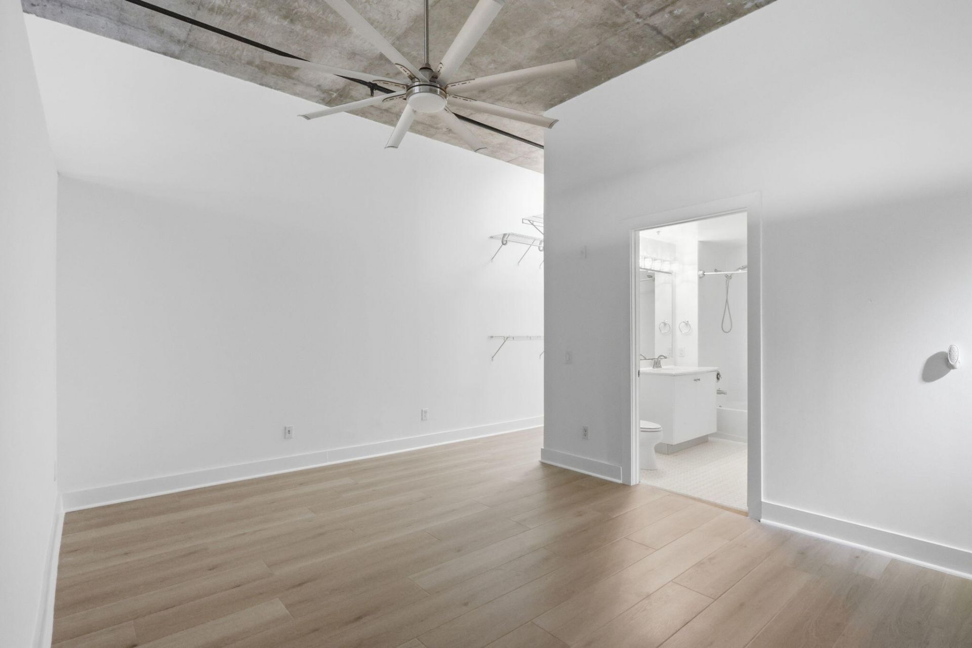 180 NE 4th Avenue, Unit 307, Delray Beach, FL 33483 Photo